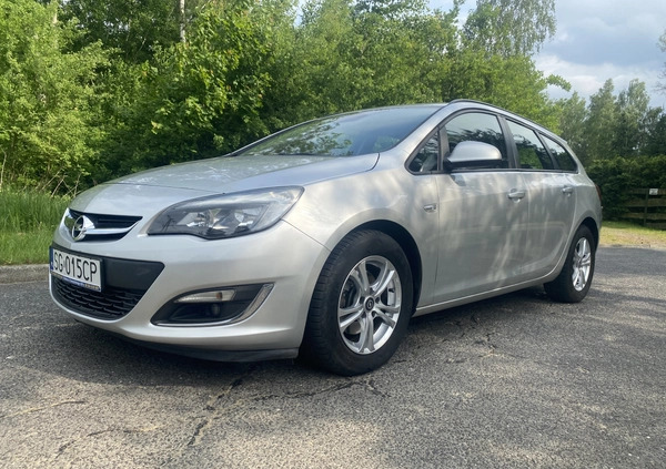 Opel Astra cena 22900 przebieg: 187000, rok produkcji 2013 z Suwałki małe 379